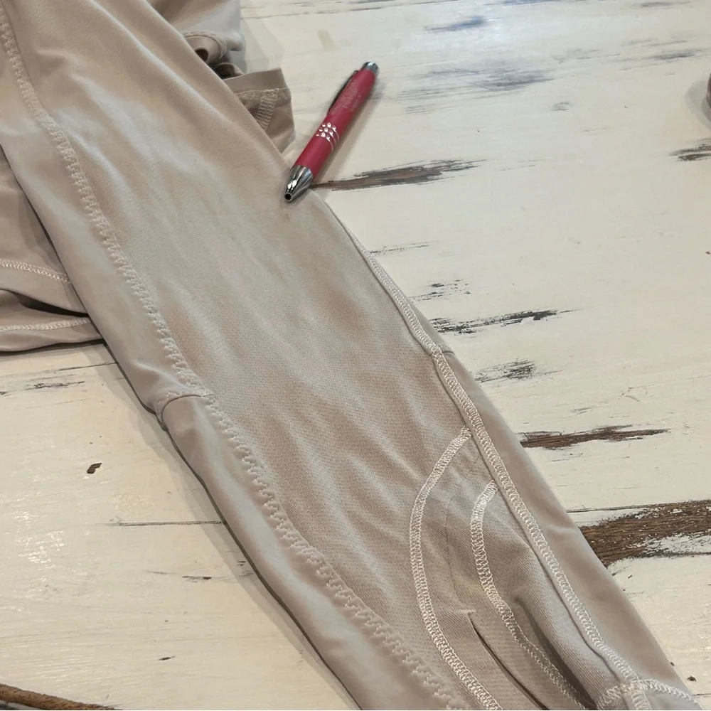 Lululemon Runbeams Long Sleeve‎ with Thumbholes